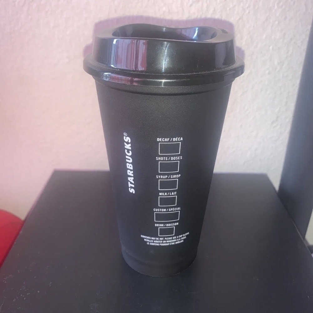 Starbucks reusable cups